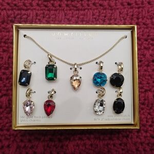 Unwritten Necklace Multi-Color Glass Mix and Match Pendant Necklace Set NWT